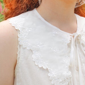 White removable false collar with floral embroidery, Peter pan collar, peter pan collar, false collar, cottagecore accessory, dark academia accessory image 2