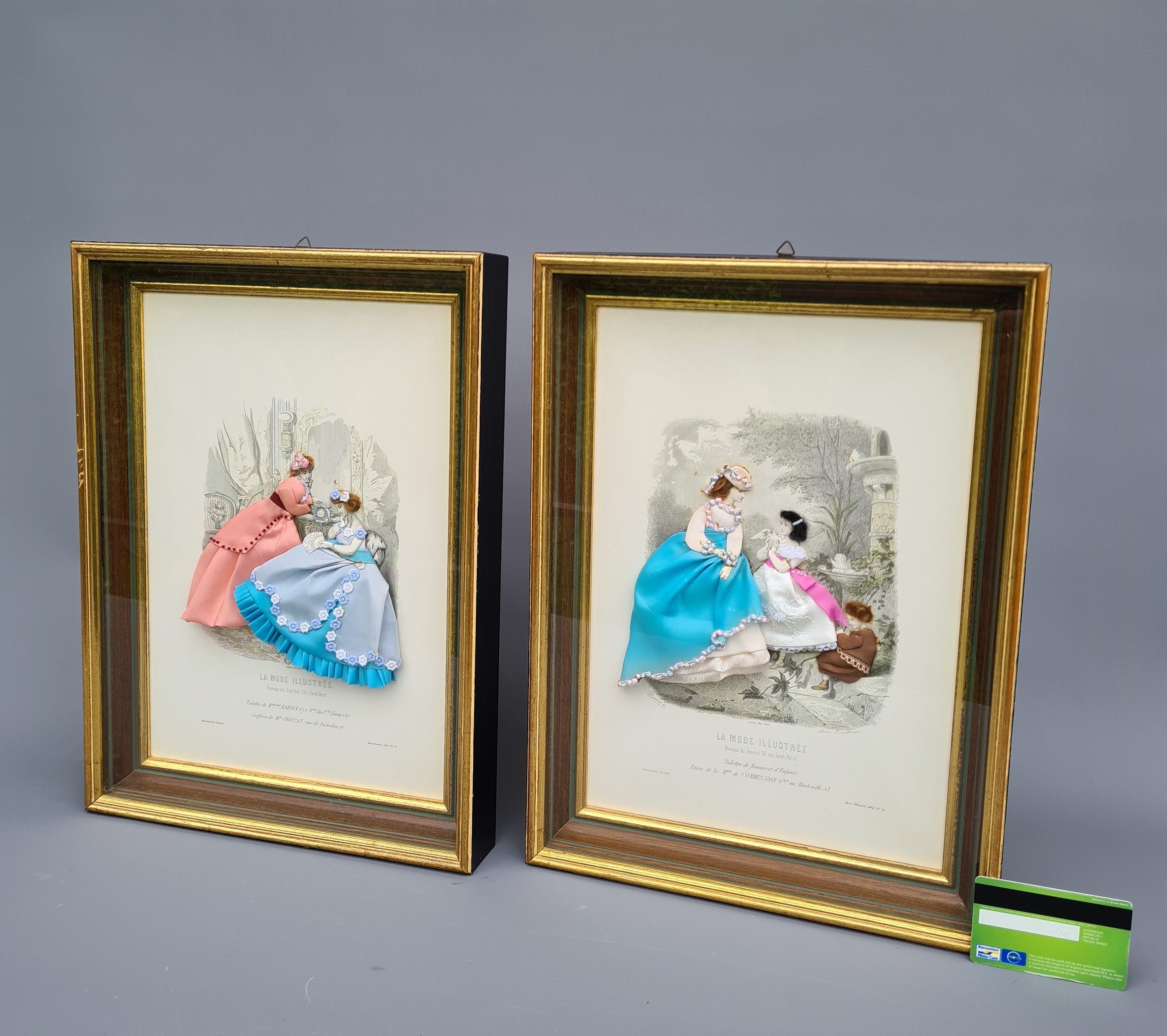 フランスアンティーク 額縁La Mode Illustree Vintage La Mode Illustree Framed Victorian Fashion Print