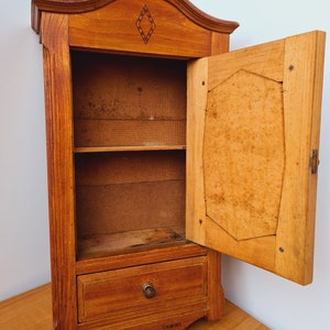 Kitchen / apothecary / medicine / bathroom wall hanging cabinet ++