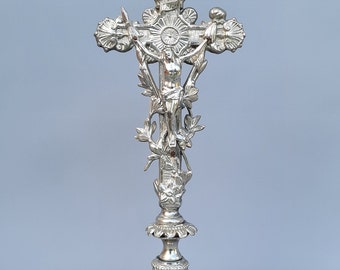 Ancien autel croix sur pied / table crucifix d'autel ++