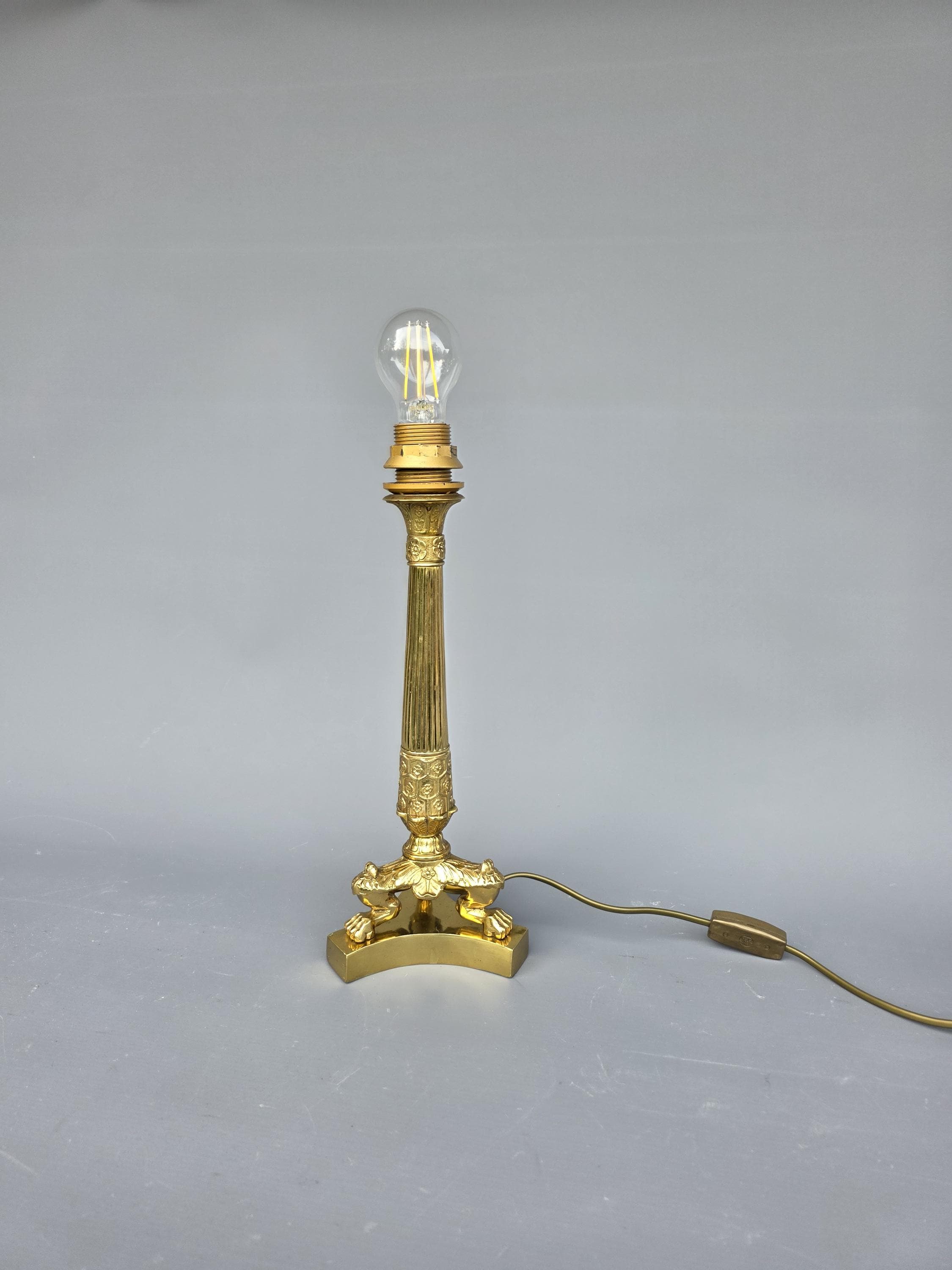 Lampe de table pieds de lion vintage en laiton ++