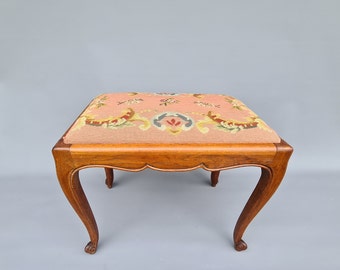 Vintage footstool, Louis XV style ++