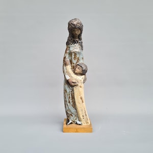 Amphora ceramic mother and child statue, by Elie Van Damme, Belgium ++