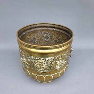 Rare antique French planter jardiniere with lion heads ++