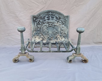 Fire back with a matching pair of iron andirons with a grate + fire screen ++