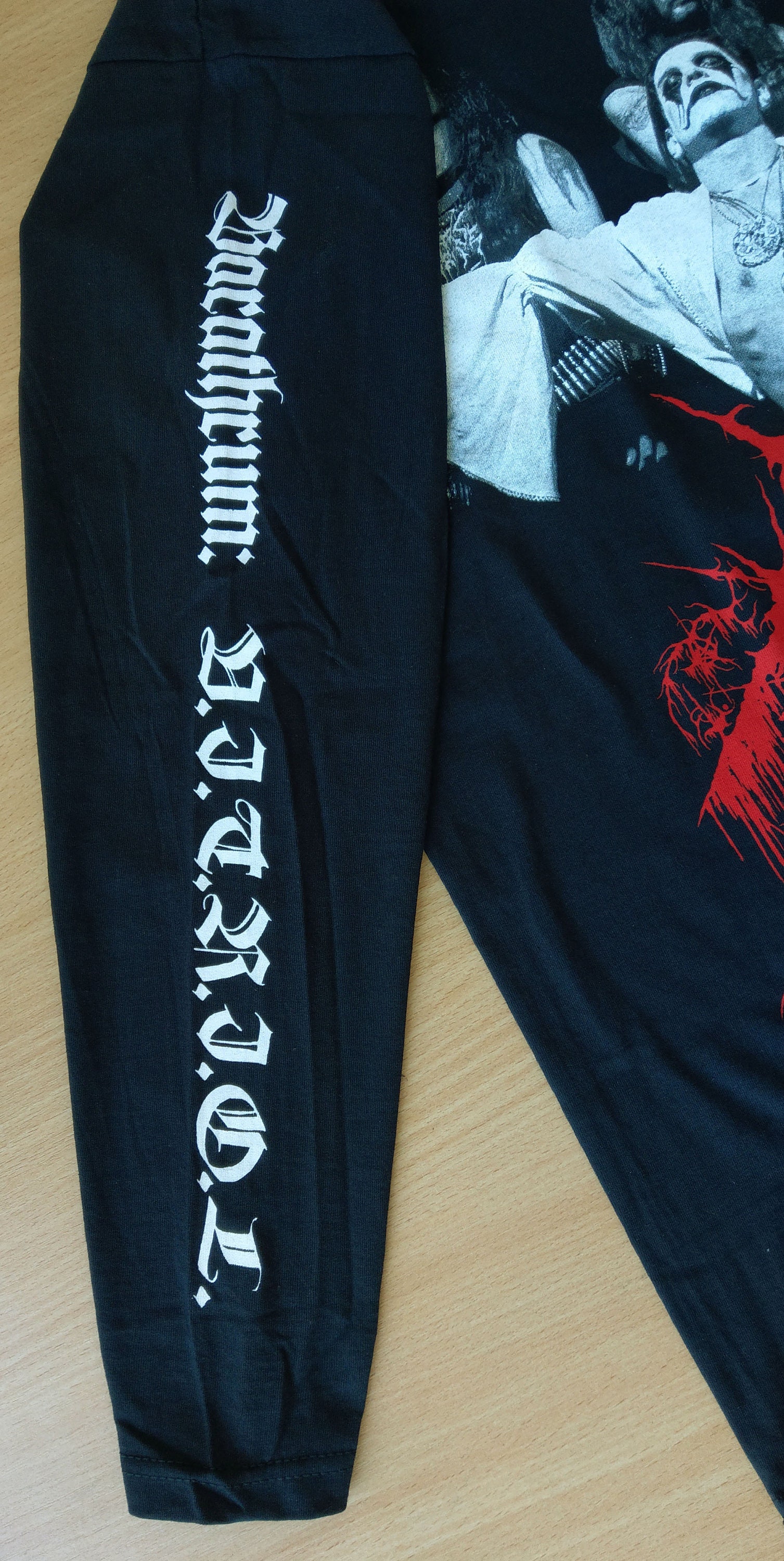 V.I.T.R.I.O.L. longsleeve White Version 