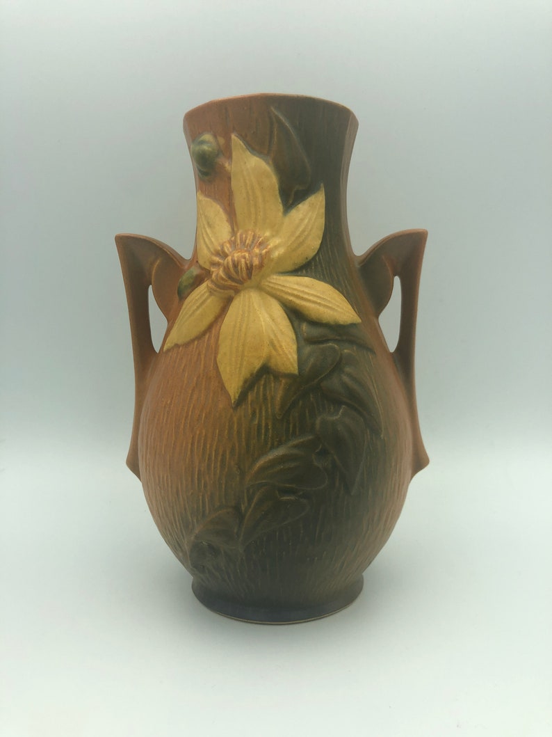 Roseville Pottery Clematis 8 Brown Handled Vase 108 8 Etsy