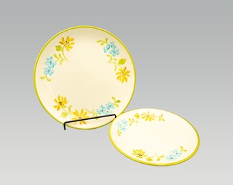 Franciscan Daisy Dinner Plate or Salad Plate | Vintage California Pottery Mid Century Modern Dinnerware 1960s Tableware