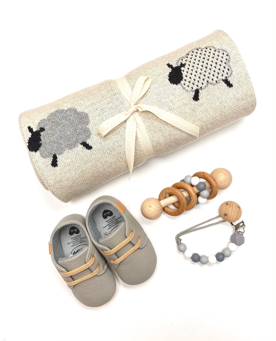 Baby gift box set. Baby shower gift. Newborn gifts. Etsy.de