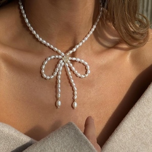 Pearl Bow Choker Necklace - Elegan Coquette Jewelry - Freshwater Pearls Jewelry - Pearl Bride or Bridesmaid Necklace