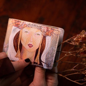 The Queen Card Holder