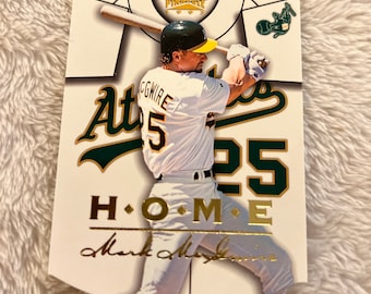 1997 Pinnacle Home/Away HOME Mark McGwire Jersey Card