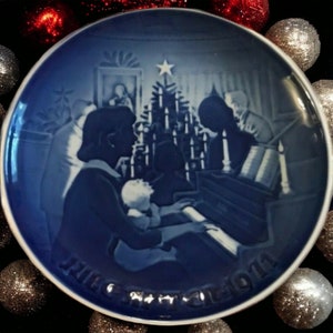 Vintage Copenhagen Porcelain Christmas Plate, 1971, Christmas at Home, Made in Denmark