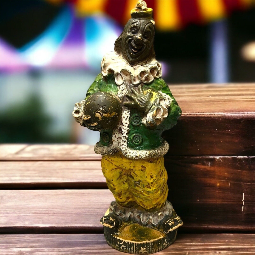 1966 Kendrick Clown Statue Chalkware 17” Universal Statuary