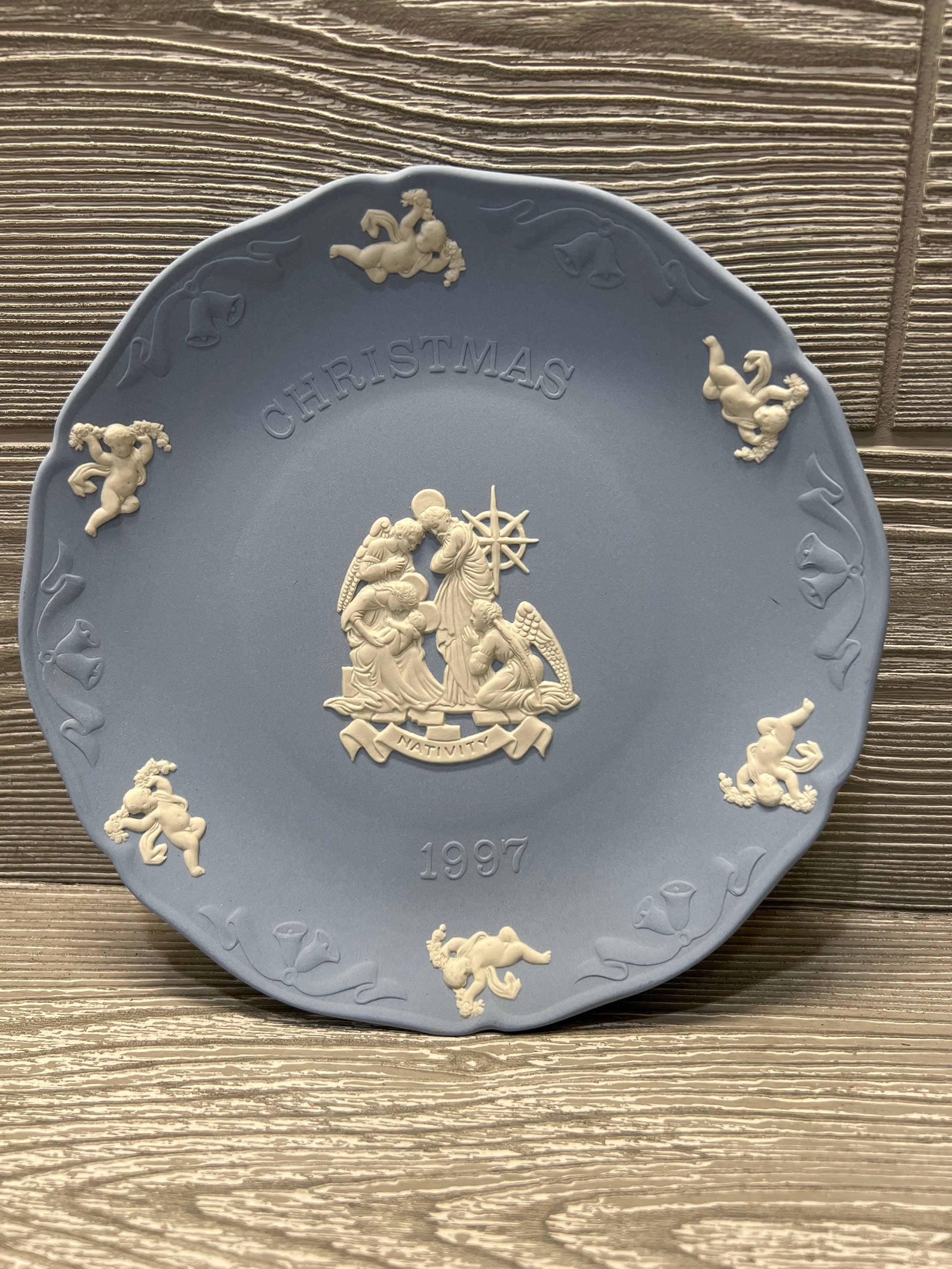 Wedgewood top christmas plates