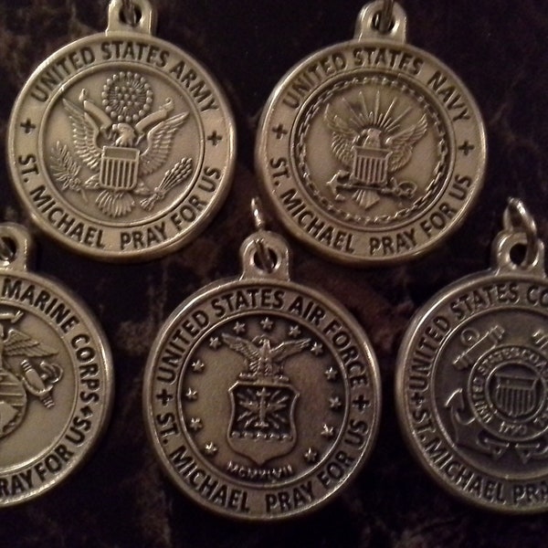 Saint Michael Armed Forces Medal, Army, Navy, Air Force, Coast Guard Italy, on chain with free prayer book