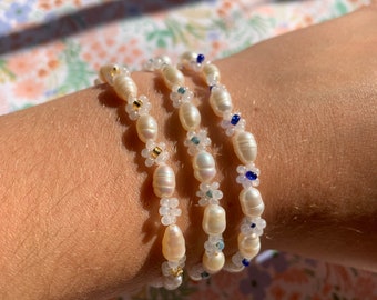 Beaded Flower Pearl Bracelet