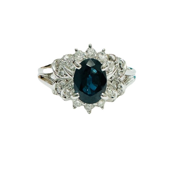 Vintage 1990s Solid PT850 Platinum Natural Oval Navy Blue Sapphire 