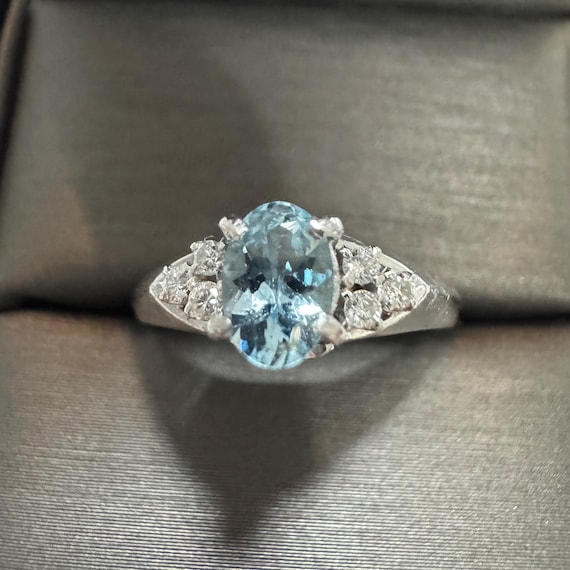 Pt900 サファイア 2.28ct ダイヤ 0.89ct リング 7.77g