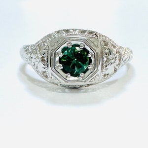 Natural Green Tourmaline Solid 10k White Gold Estate Art Deco Reproduction Ornate Filigree Solitaire Cocktail Ring Size 6.25