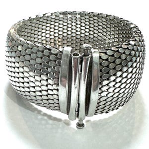 50.9g Solid 925 Sterling Silver Unique Mesh Flexible Big Thick Statement Estate Bracelet 7.5” Long 1.25” Wide