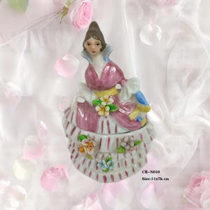 Vintage belle dame boîte à bijoux figurine porcelaine figurines faites main