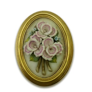 Handgemachter Capodimonte Stil Porzellan Blumenstrauß mit Spitze und gewebt in ovalem Rahmen Wandtafel für Hochzeit / Dekoration / Geschenk