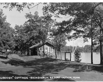 Cartão Postal RPPC Vista do Waubush Cottage, Shinhwauk Resort, Aitkin, MN. aa6
