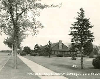 Cartão postal RPPC Vista do Service Club em Camp Ripley, Little Falls, MN. aa6
