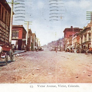 Postcard Antique View of Horse Carriages, Victor Ave. in Victor, CO. P4