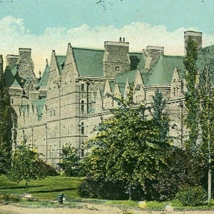 Postkarte Early View of Trinity College , Hartford, CT. N2