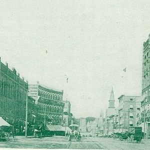 Postcard Antique View of Main Street ,looking North, Nashua, NH. Q6