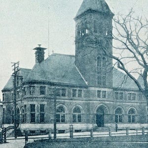 Postkarte: Antike Ansicht von Old Post Office in Taunton, MA. L3