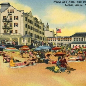 Postkarte mit Blick auf das Hotel und den Badestrand in Ocean Grove, NJ. L8