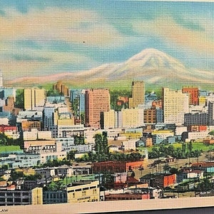 Vue de carte postale du district d'affaires de Seattle, avec le mont Rainier dans le fond U1