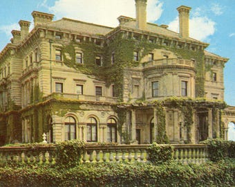 Vintage Postcard: The Breakers Mansion, Newport RI, Ivy Covered   B9