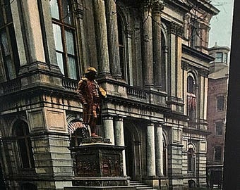 Postcard Benjamin Franklin Statue City Hall in Boston, MA. U3