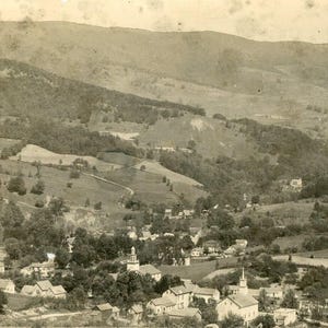 Postkarte Frühe RPPC Ansicht von Taconic Hills, Petersburg, NY. L8
