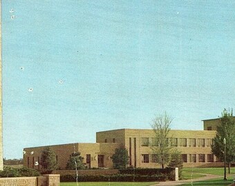 Postcard Entrance to Father Flanagan's Boys Home, Omaha, NE. P4