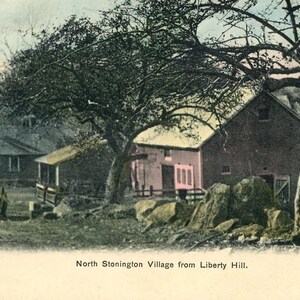 Postkarte Antike Ansicht von North Stonington Dorf, von Liberty Hill, CT. L7
