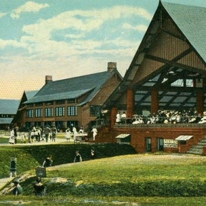Carte postale Early View of Bath Houses & New Pavilion à Virginia Beach, VA. S5