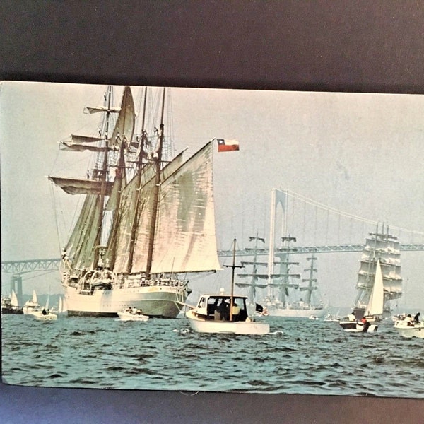 Postcard Tall Ships 1976 & 1982 , Newport , RI Z7