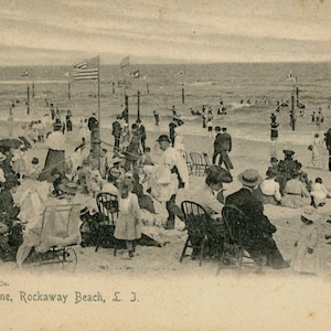 Postal antigua con vista de una escena de playa en Rockaway Beach, Long Island, NY. K3