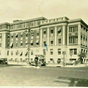 Postcard RPPC View of Temple University Hospital in Philadelphia, PA. S2