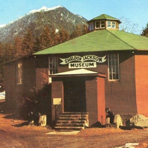 Vista da cartolina del Museo Sheldon Jackson a Sitka, Alaska. Z9