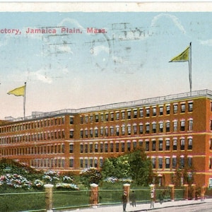 Cartão postal Vista inicial da fábrica de calçados em Jamaica Plain, MA. L8