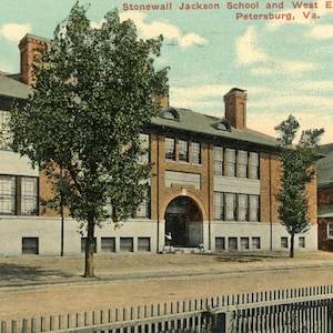 Cartão postal Vista inicial da Escola Stonewall Jackson e Igreja Batista, Petersburg,