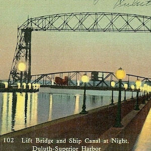 Postkarte Lift Bridge & Schiffskanal bei Nacht, Deluth, MN. P4