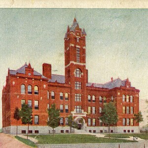 Cartão postal Vista antiga de uma escola secundária em St. Joseph, MO. Z7