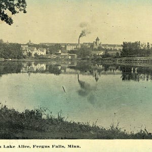 Cartolina con vista anticipata del lago Alice a Fergus Falls, Minnesota. Z9